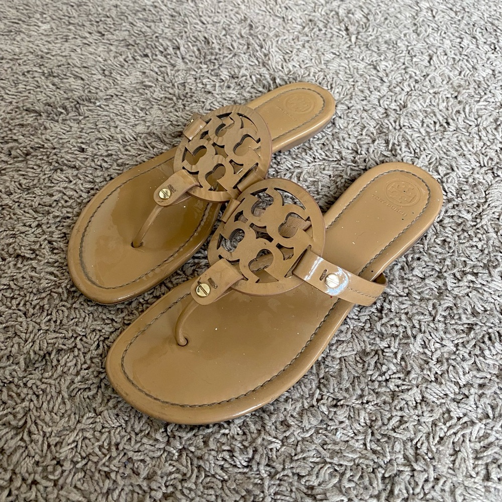 Tan Tory Burch Miller Logo Flat Thong Sandals